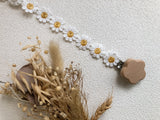 Daisy Knitted Dummy Clip
